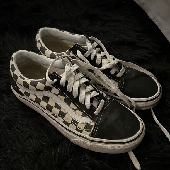 old school checkered vans